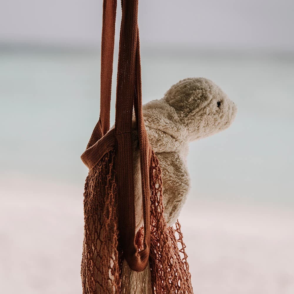 Cuddly Animal Seal Small | White — vista 3
