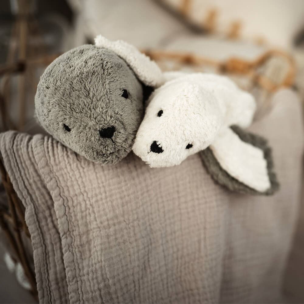 Cuddly Animal Seal Large | Grey — vista 3