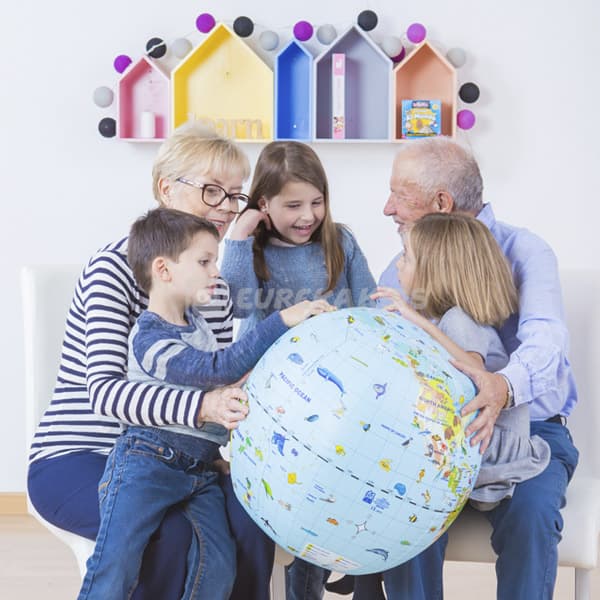 Globo Terráqueo Insuflável com Animais 50cm Idioma Inglês — vista 2